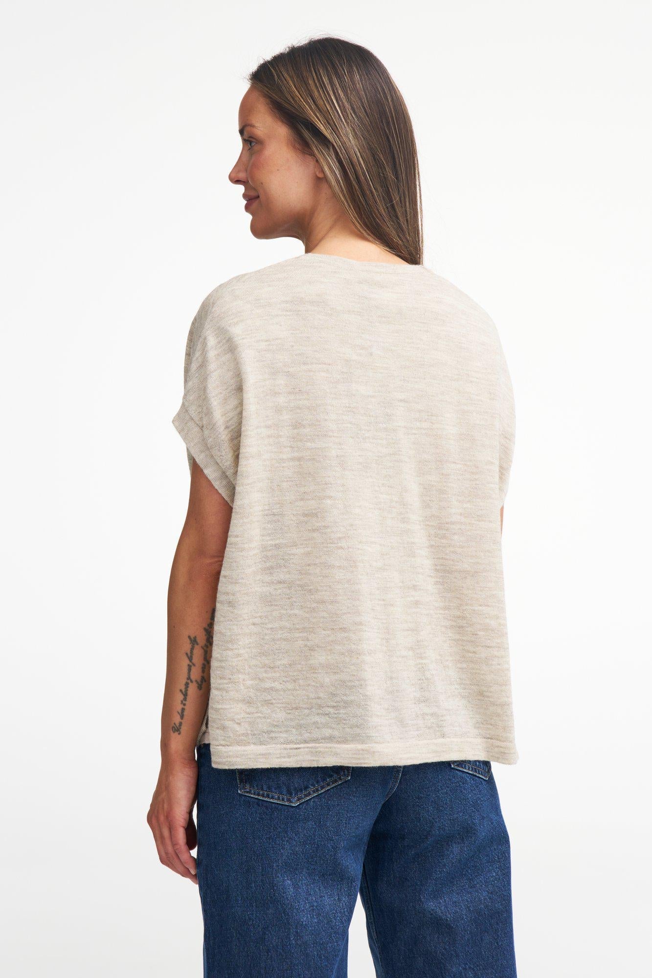 NLS POPPY PONCHO, 100 % FÄRGBARE WOLLE — KAFFEEBOHNEN